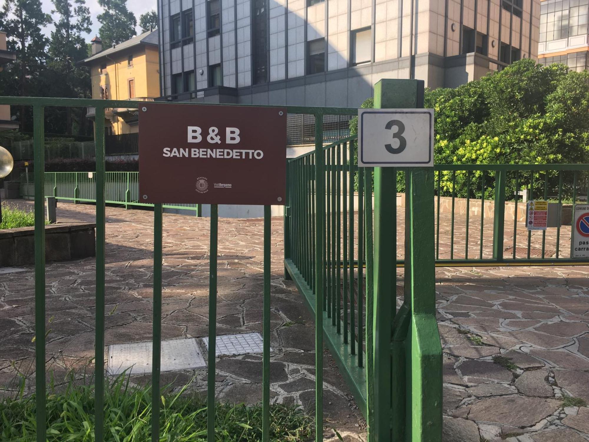 B&B San Benedetto Bergamo Buitenkant foto