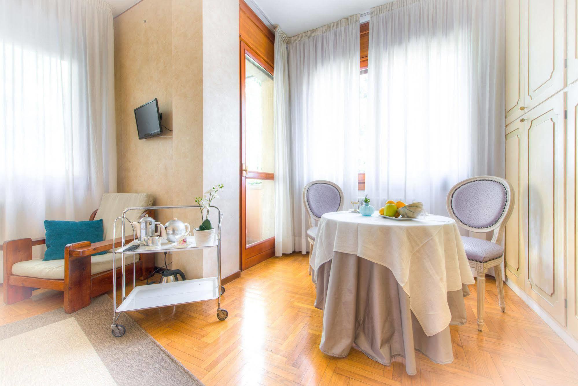 B&B San Benedetto Bergamo Buitenkant foto