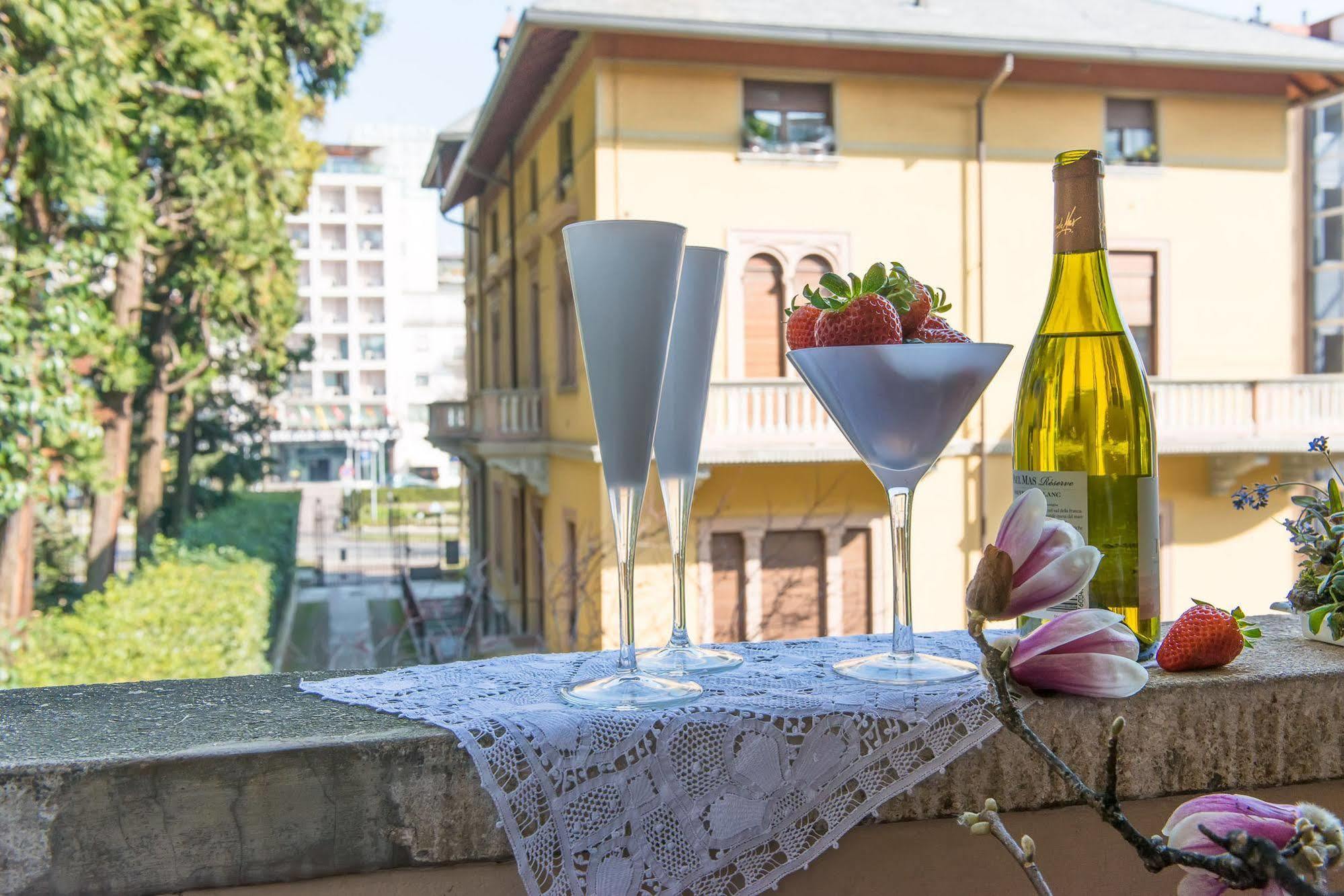 B&B San Benedetto Bergamo Buitenkant foto